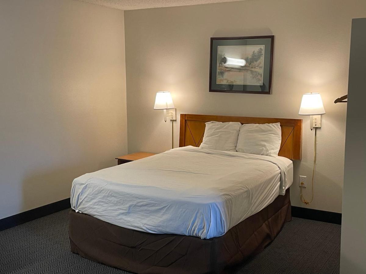 Skyway Inn - Seatac Exterior photo